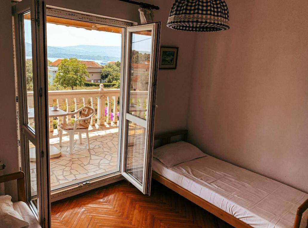 Peaceful, Cosy Tivat Guesthouse Exteriör bild