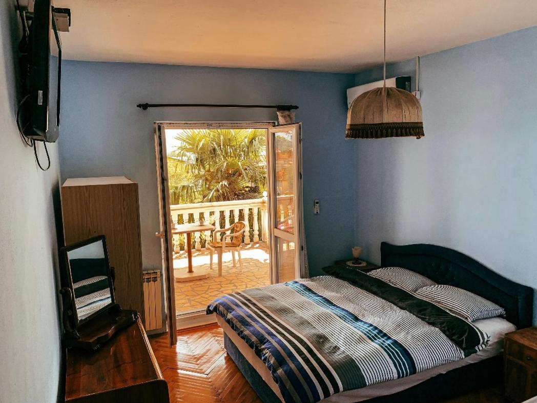 Peaceful, Cosy Tivat Guesthouse Exteriör bild